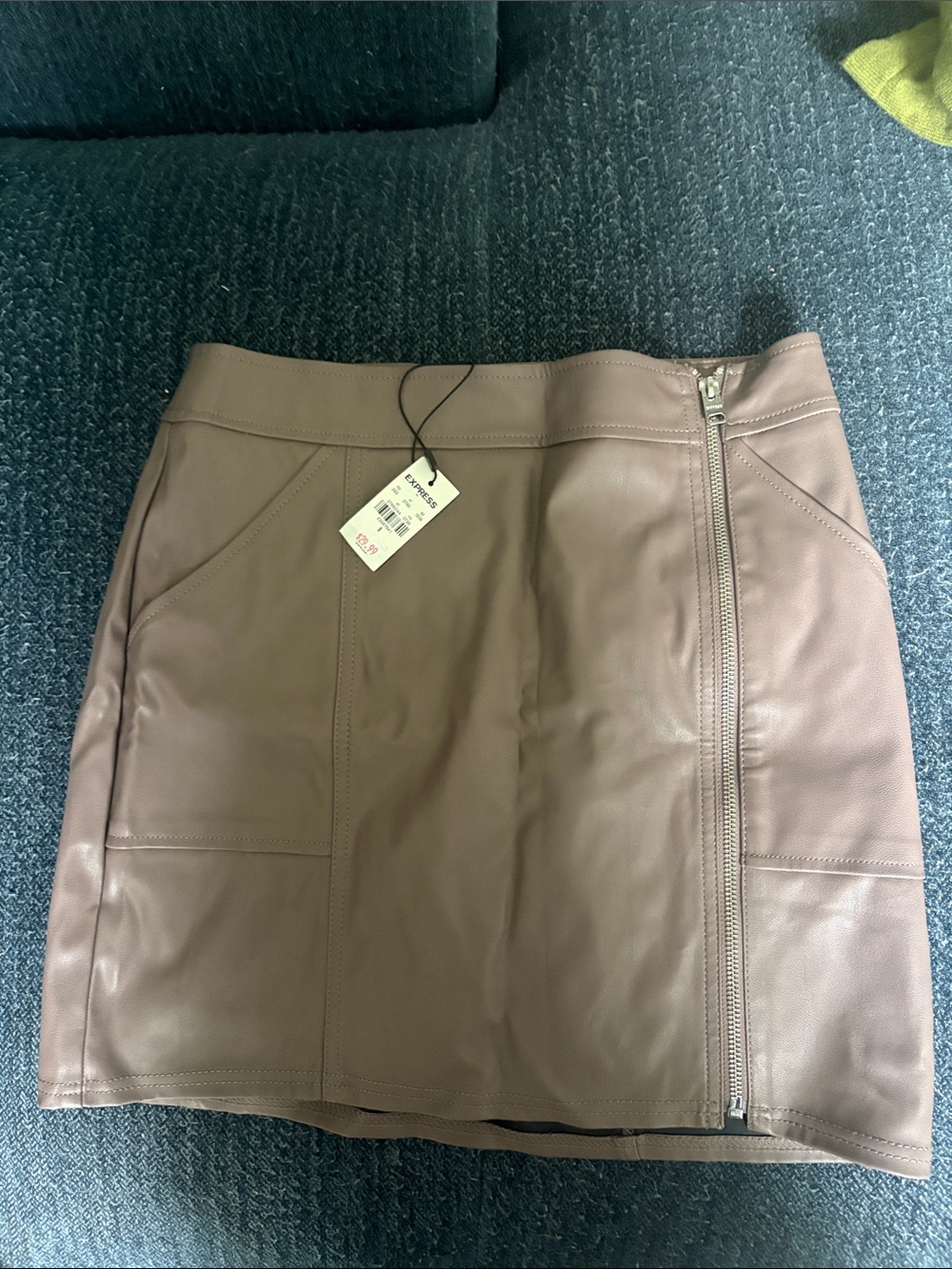 Express Mauve Faux Leather Mini Skirt with Side Zip